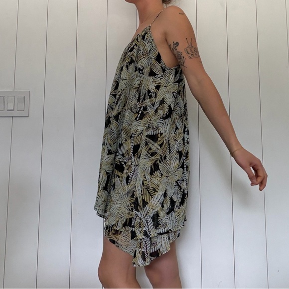 VOLCOM DRESS - Picture 3 of 4